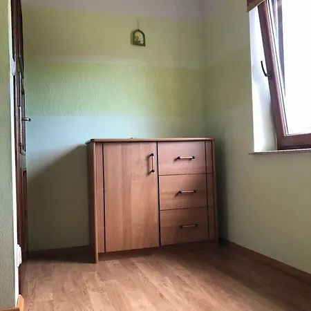Vakantiehuis Bursztynowy Domek Lubiatowo *
